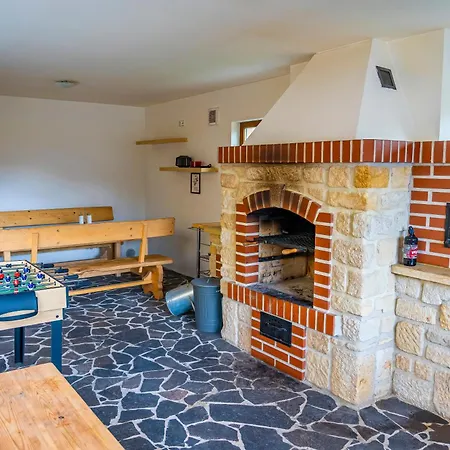 Luxusni V Rudici Villa